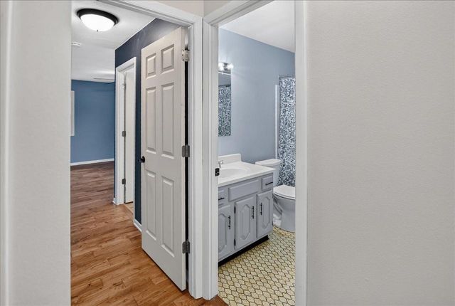 5 Yorktown Circle, Madison, WI 53711