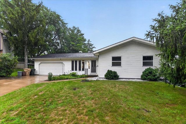 5 Yorktown Circle, Madison, WI 53711