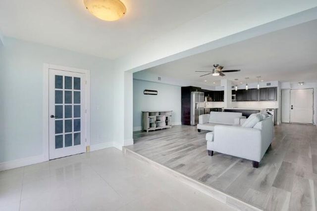 360 Wilma Circle 6, Riviera Beach, FL 33404