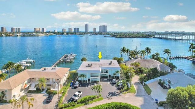 360 Wilma Circle 6, Riviera Beach, FL 33404