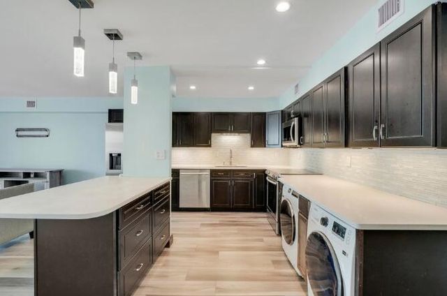 360 Wilma Circle 6, Riviera Beach, FL 33404