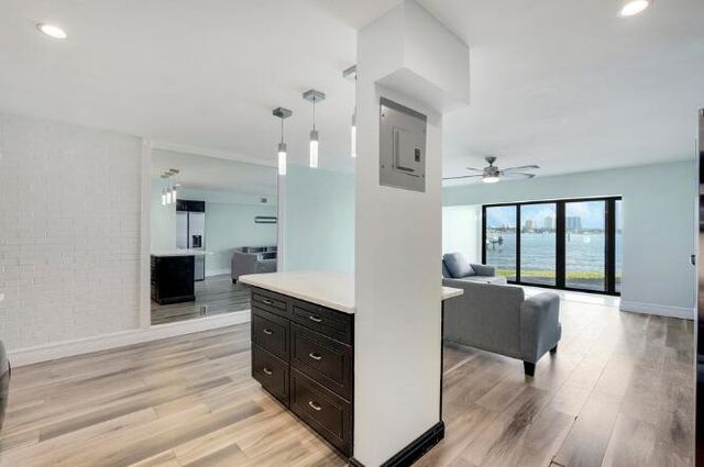 360 Wilma Circle 6, Riviera Beach, FL 33404