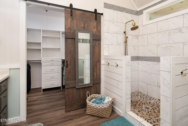 1048 Little Dogwood Rd, Kingston, TN 37763