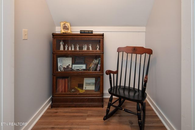 1048 Little Dogwood Rd, Kingston, TN 37763