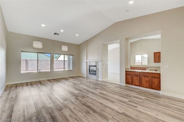 8112 Chestnut Hollow Avenue, Las Vegas, NV 89131