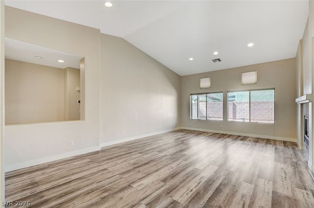 8112 Chestnut Hollow Avenue, Las Vegas, NV 89131