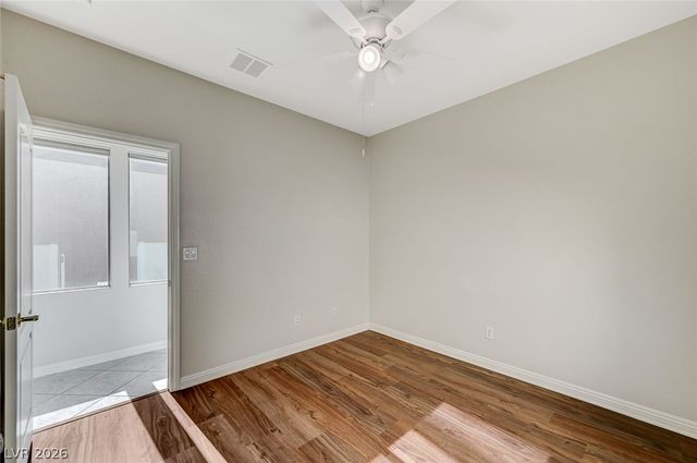 8112 Chestnut Hollow Avenue, Las Vegas, NV 89131