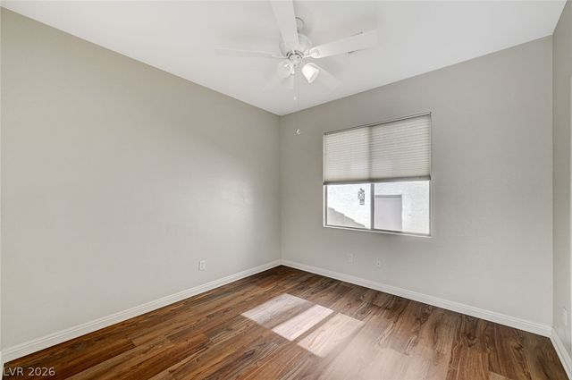 8112 Chestnut Hollow Avenue, Las Vegas, NV 89131