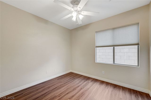 8112 Chestnut Hollow Avenue, Las Vegas, NV 89131