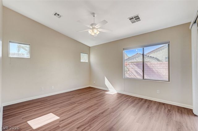 8112 Chestnut Hollow Avenue, Las Vegas, NV 89131