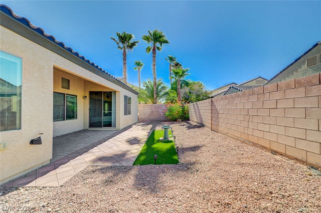 8112 Chestnut Hollow Avenue, Las Vegas, NV 89131