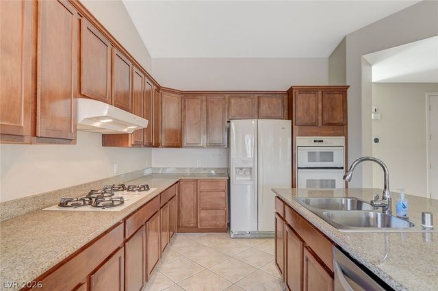 8112 Chestnut Hollow Avenue, Las Vegas, NV 89131
