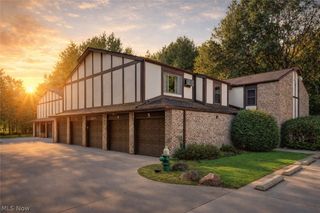 29363 Detroit Road 5, Westlake, OH 44145