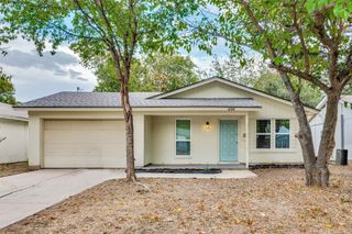 4709 McCart Avenue, Fort Worth, TX 76115