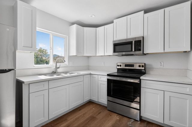 73562 NE Desert Trail Dr, Twentynine Palms, CA 92277