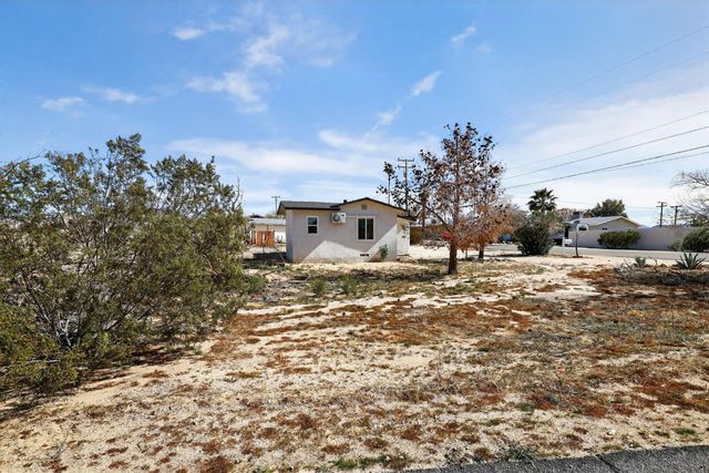 73562 NE Desert Trail Dr, Twentynine Palms, CA 92277