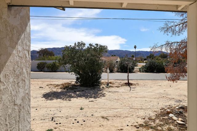 73562 NE Desert Trail Dr, Twentynine Palms, CA 92277