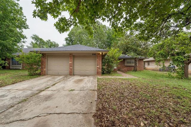 816 Jupiter Road, Edmond, OK 73003