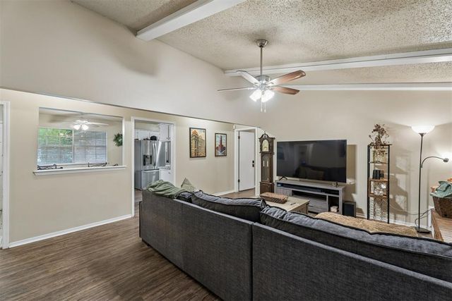 816 Jupiter Road, Edmond, OK 73003