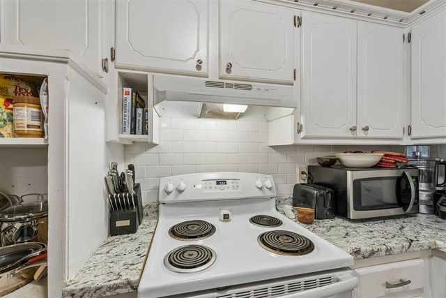 816 Jupiter Road, Edmond, OK 73003