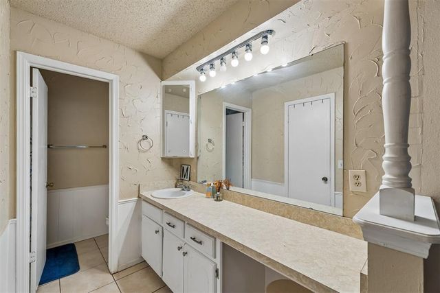 816 Jupiter Road, Edmond, OK 73003