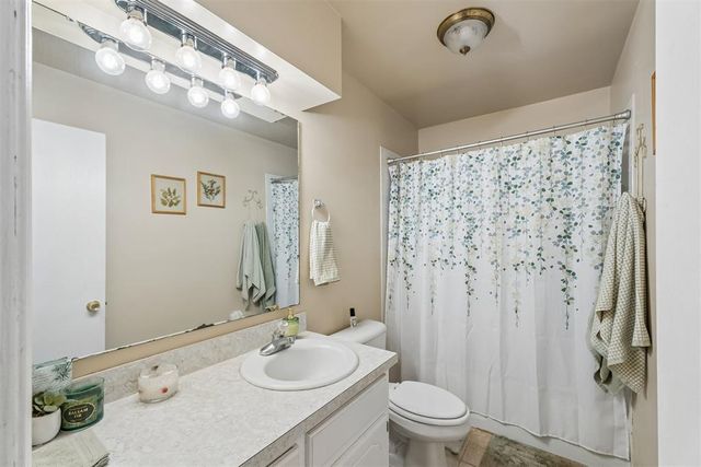 816 Jupiter Road, Edmond, OK 73003