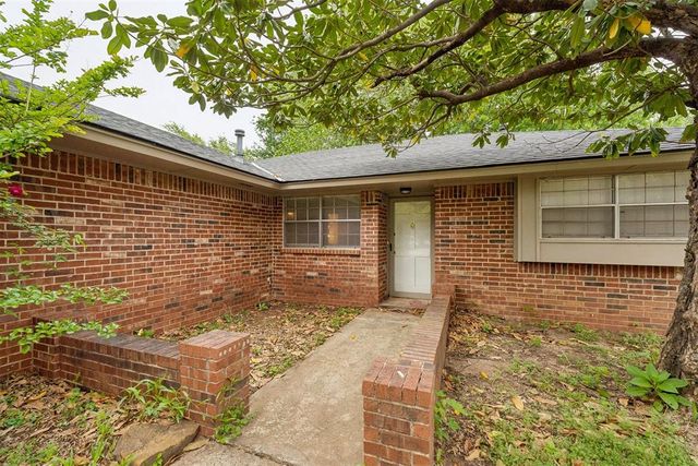 816 Jupiter Road, Edmond, OK 73003