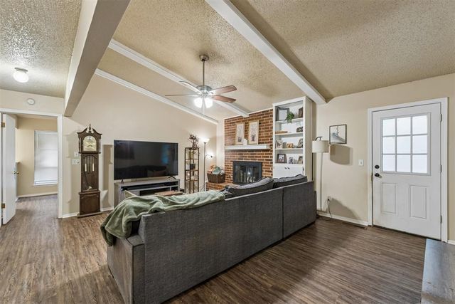 816 Jupiter Road, Edmond, OK 73003