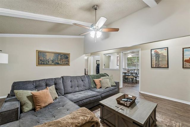 816 Jupiter Road, Edmond, OK 73003