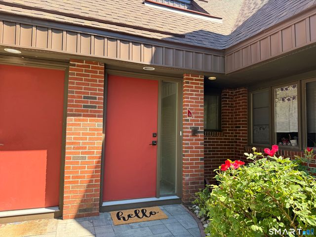 118 Montoya Drive 118, Branford, CT 06405