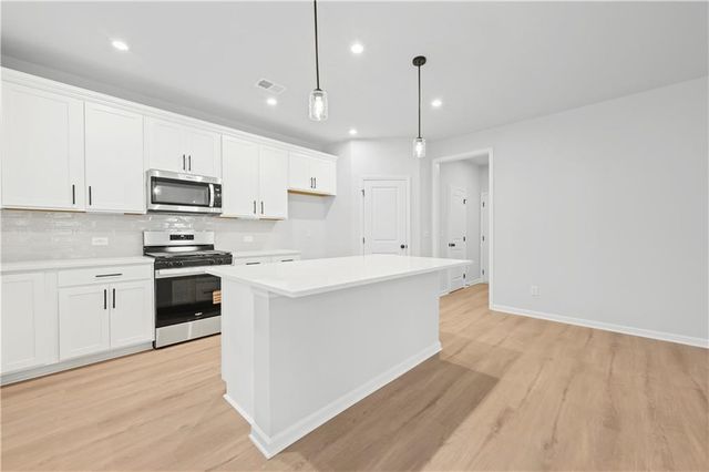 6099 Marigold Way, Atlanta, GA 30349