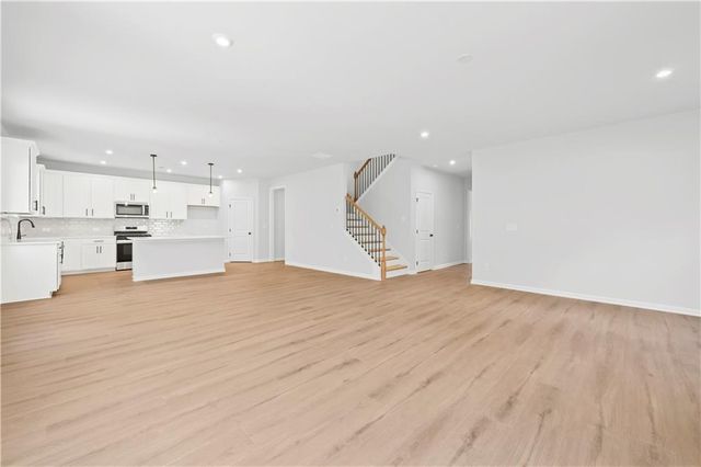 6099 Marigold Way, Atlanta, GA 30349