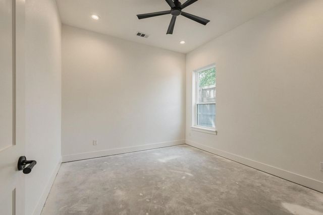 2510 Creekbend Circle, Sherman, TX 75092