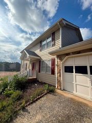1726 Ridgedale Drive, Snellville, GA 30078