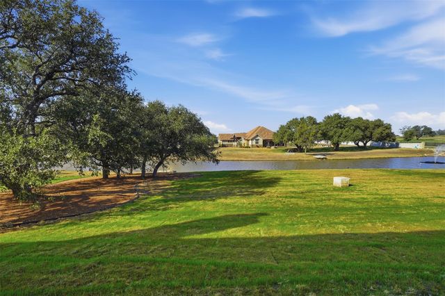 104 Trace Drive, Weatherford, TX 76087
