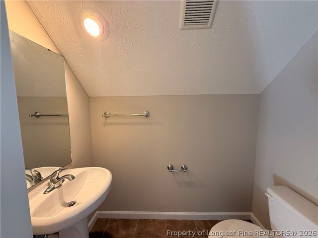 402 Colonists Place, Cameron, NC 28326