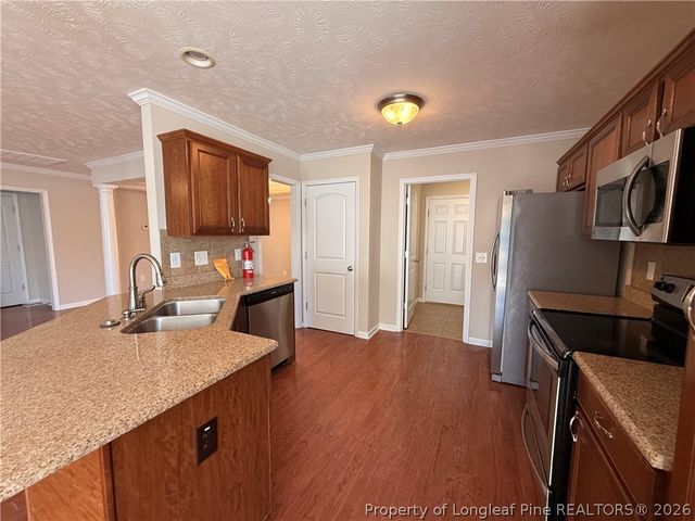 402 Colonists Place, Cameron, NC 28326