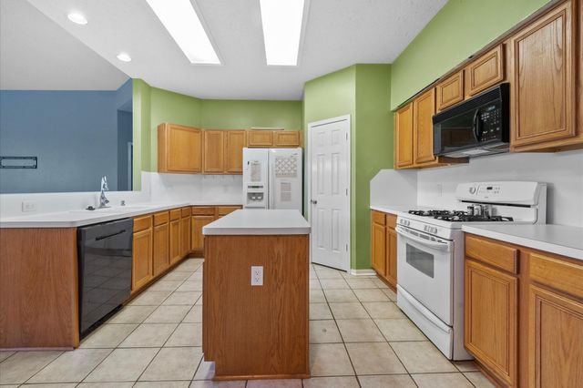 4805 Chrissie Drive, Pearland, TX 77584