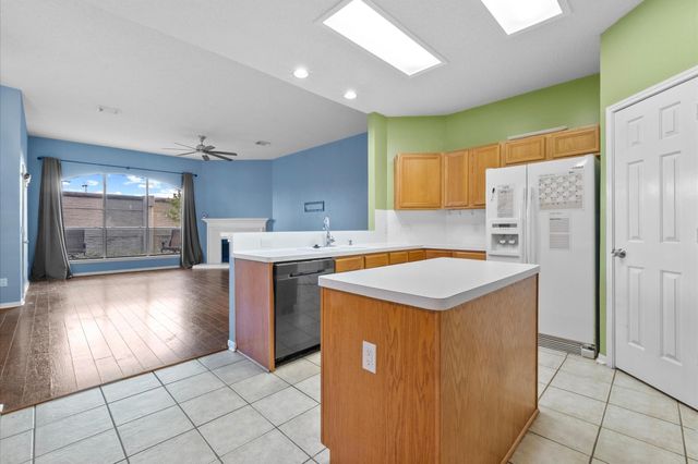 4805 Chrissie Drive, Pearland, TX 77584