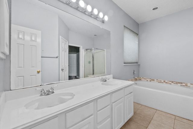 4805 Chrissie Drive, Pearland, TX 77584