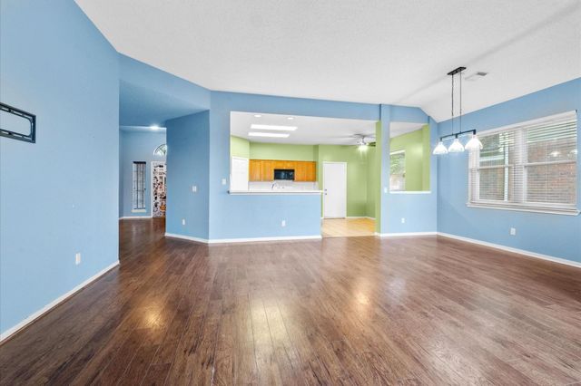 4805 Chrissie Drive, Pearland, TX 77584