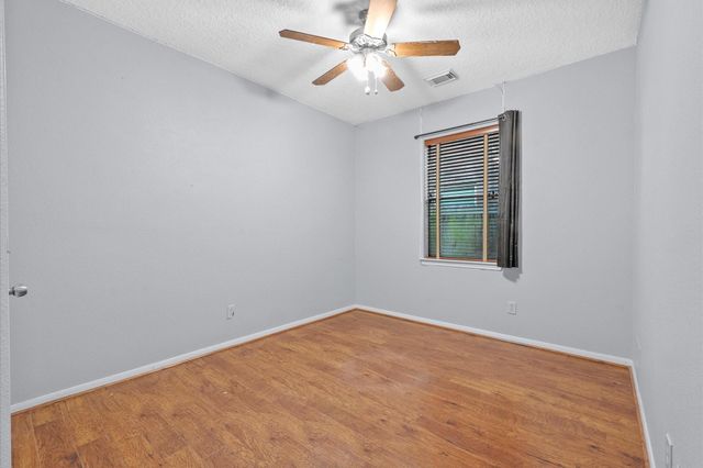 4805 Chrissie Drive, Pearland, TX 77584