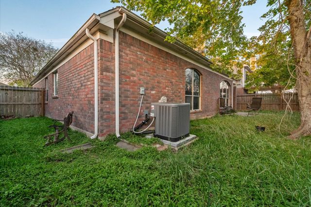 4805 Chrissie Drive, Pearland, TX 77584