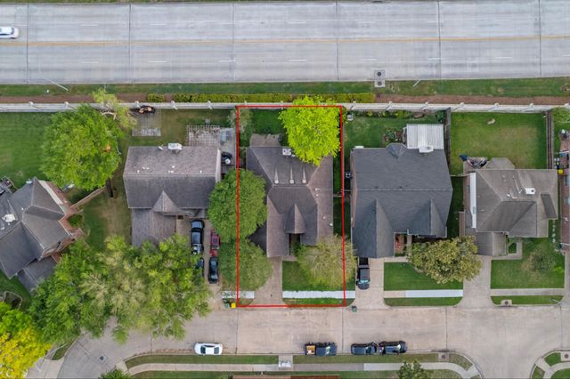 4805 Chrissie Drive, Pearland, TX 77584