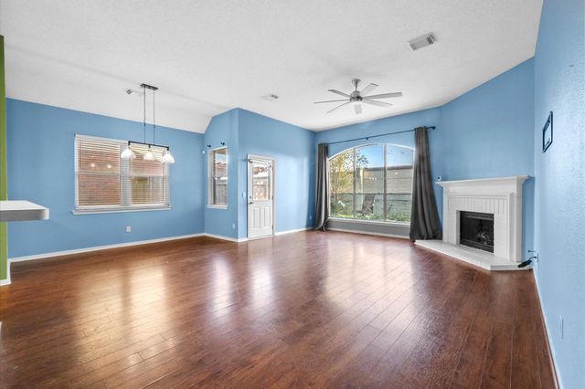 4805 Chrissie Drive, Pearland, TX 77584