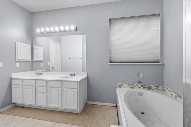 4805 Chrissie Drive, Pearland, TX 77584