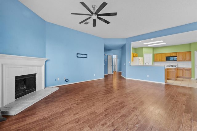 4805 Chrissie Drive, Pearland, TX 77584