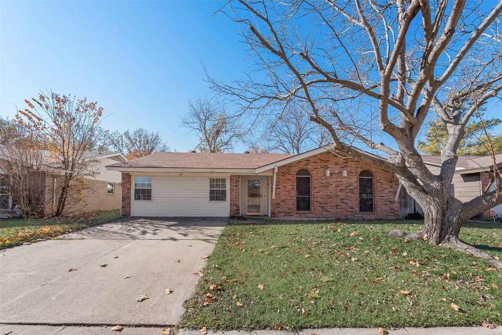 419 Woodcrest Way, Forney, TX 75126