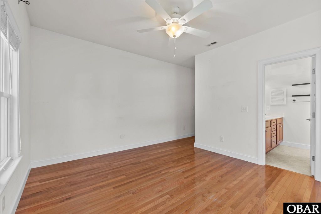 Image 15 of property listing at 601 Viccars Lane Lot 1, Manteo, NC 27954