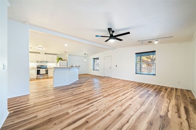 1514 Antoinette Dr, Corpus Christi, TX 78418